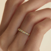 Load image into Gallery viewer, B1015 | Champagne Diamond Granulated Band