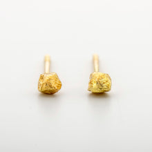 Load image into Gallery viewer, E1032 | Golden Nugget Stud Earrings
