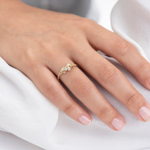 Load image into Gallery viewer, R1013 | Pearl Cluster Ring with Coral Details