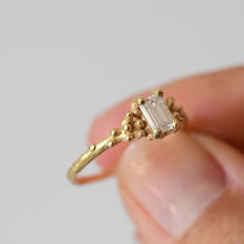 Load image into Gallery viewer, DR1031 | Lotus Flower Diamond Ring