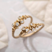 Load image into Gallery viewer, DR1006 | Diamond Cluster Ring with Coral Details- prongs setting