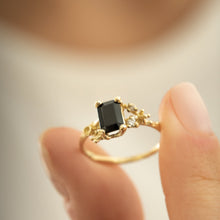 Load image into Gallery viewer, R1033 | Black Sapphire Ocean Treasure Ring