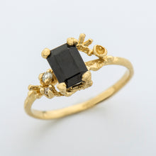 Load image into Gallery viewer, R1033 | Black Sapphire Ocean Treasure Ring