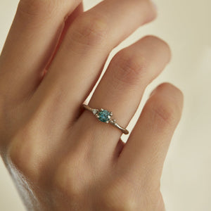 DR1054 | Blue Diamond dainty Ring
