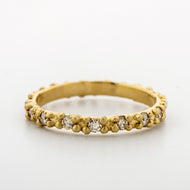 B1015 | Champagne Diamond Granulated Band