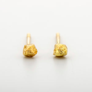 E1032 | Golden Nugget Stud Earrings