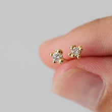 Load image into Gallery viewer, E1031 | Little Diamond Stud earrings