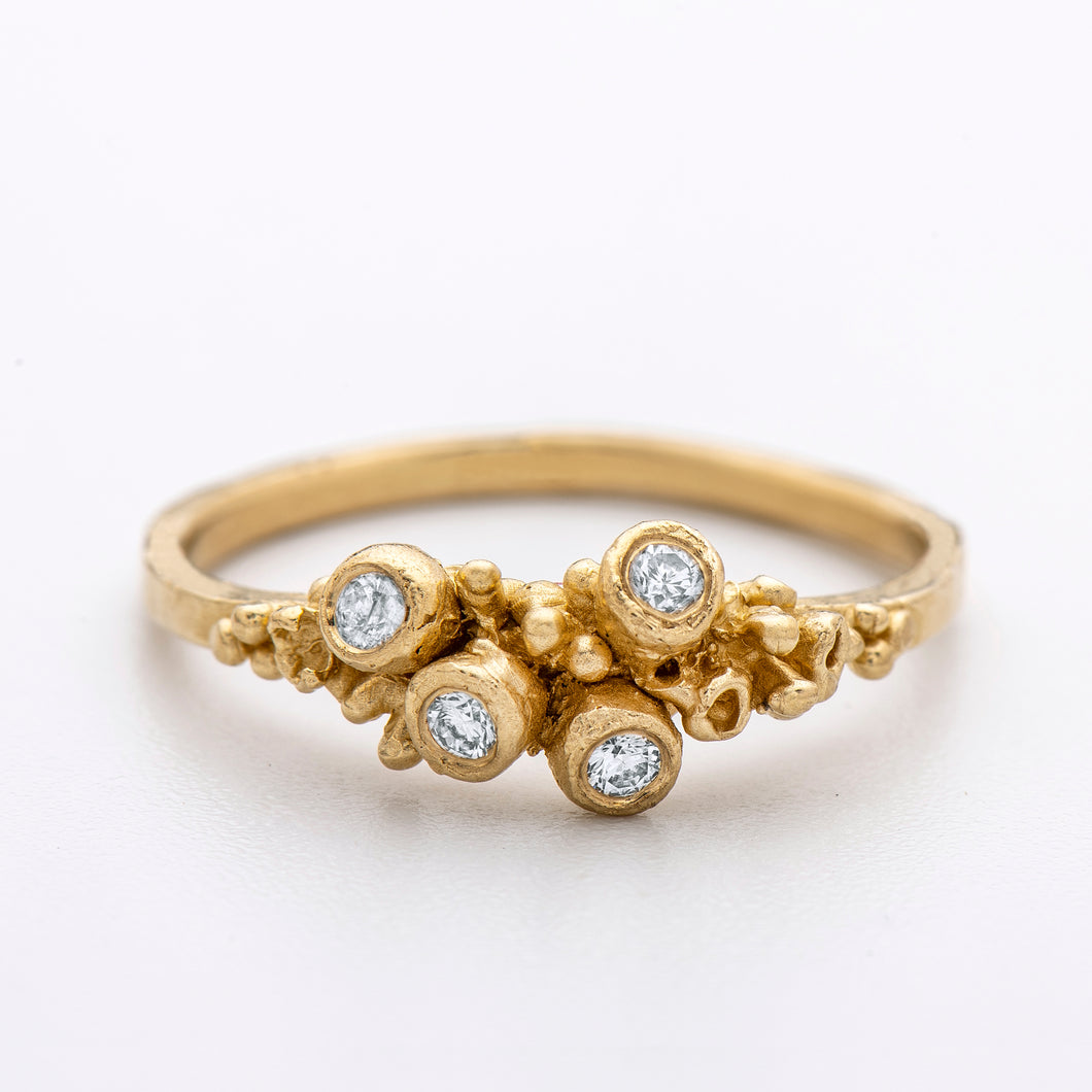 DR1007 | Diamond Cluster Ring with Coral Details- Bezel setting