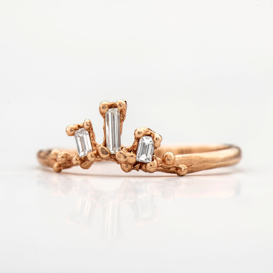 DR1042 | Crown of the Ocean Ring