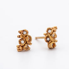 Load image into Gallery viewer, E1003 | Coral Cluster Stud earrings