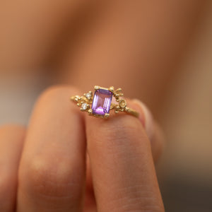 R1018 | Amethyst Ocean Treasure Ring, Embedded with Diamonds