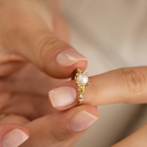 R1030 |   טבעת אם הפנינה משובצת יהלומים