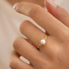Load image into Gallery viewer, R1030 | Mother of Pearl Ring with Champagne Diamonds
