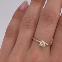 Load image into Gallery viewer, DR1027 | Snowy Diamond Solitaire Ring